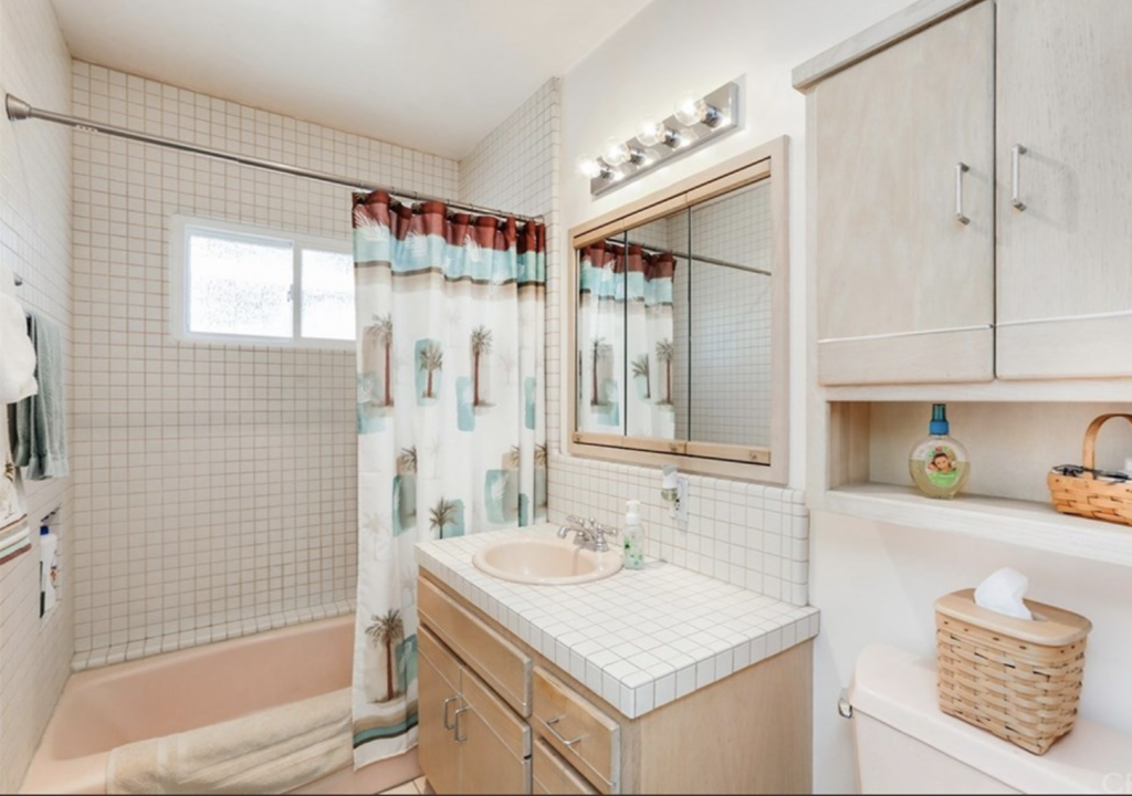 Kristin Dion Design DIY Bathroom Remodel Before Photo