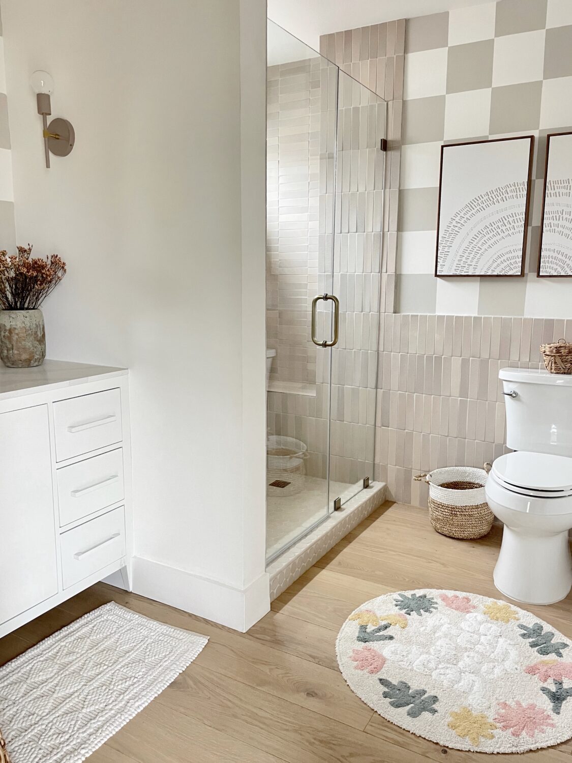 pre-teen daughter bathroom reveal with tile, faucets and all the other sources included