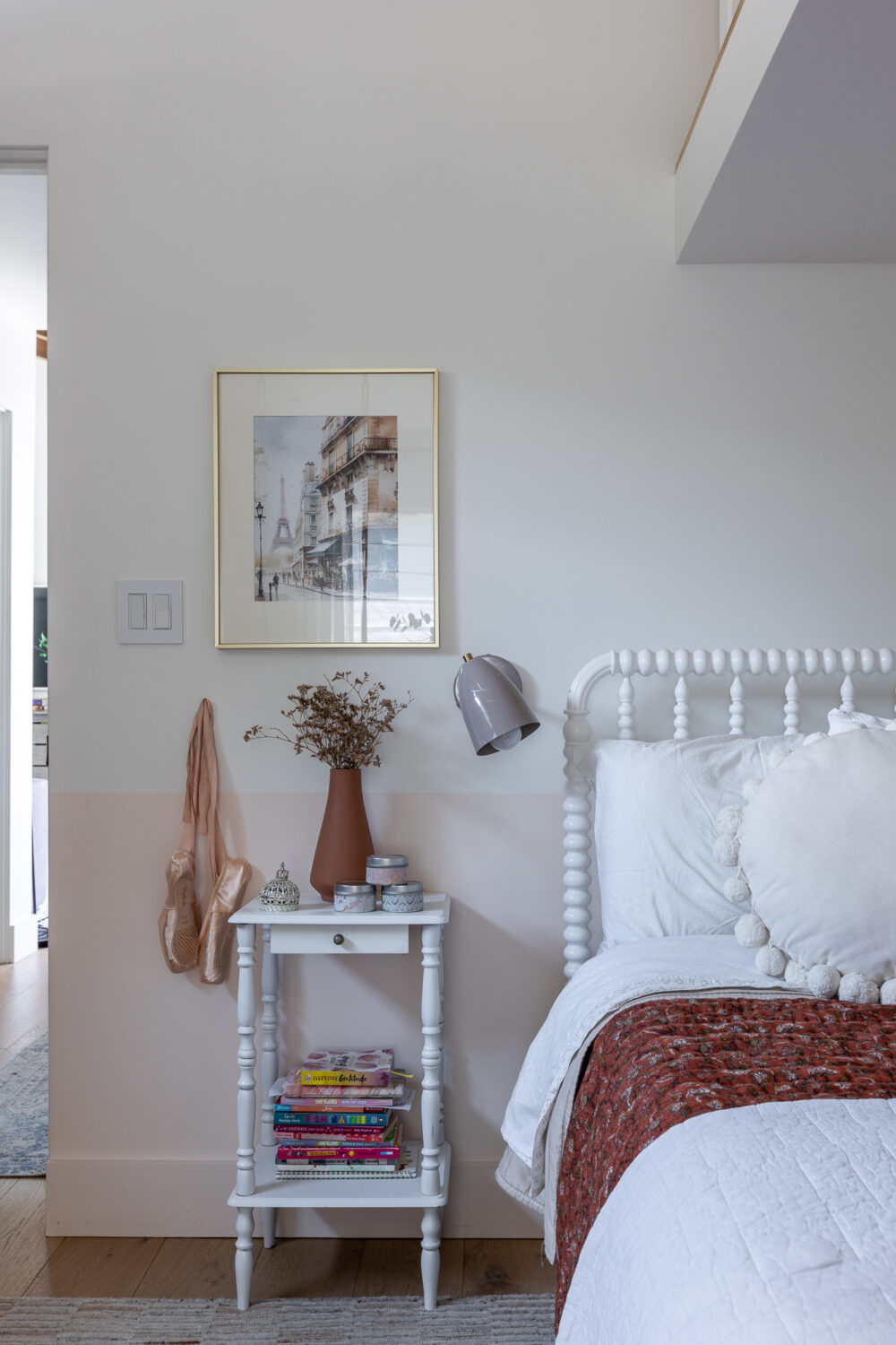 DIY paint chair rail in teen girl bedroom 